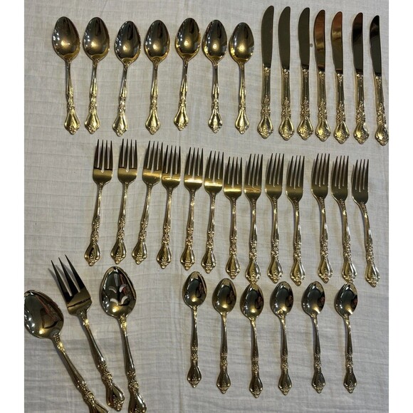Rogers Stainless Korea 24 Carat Gold Plate Silverware 36 Pieces Stanley Roberts